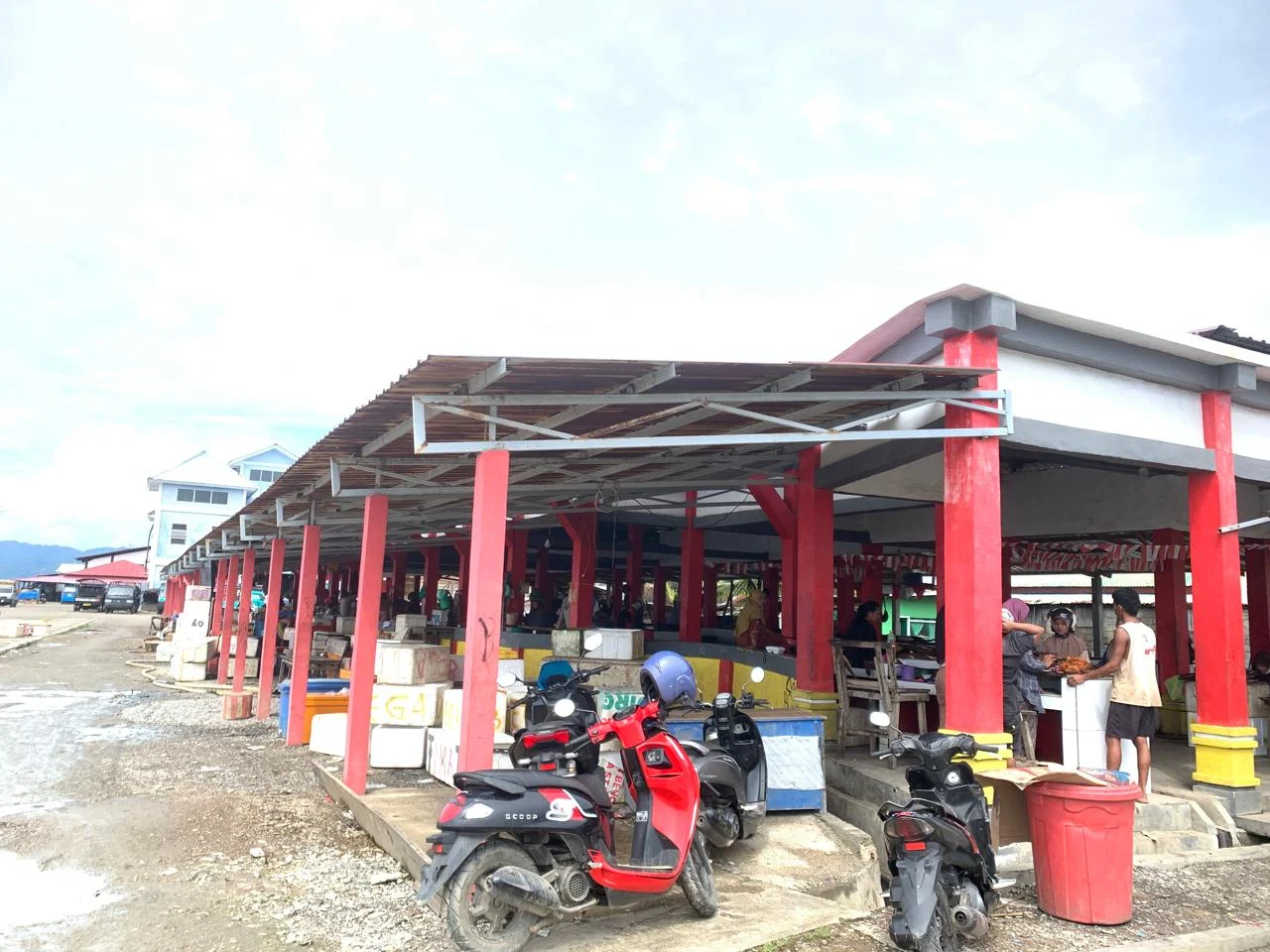 Gambar Pasar Ikan Bersih Sanana